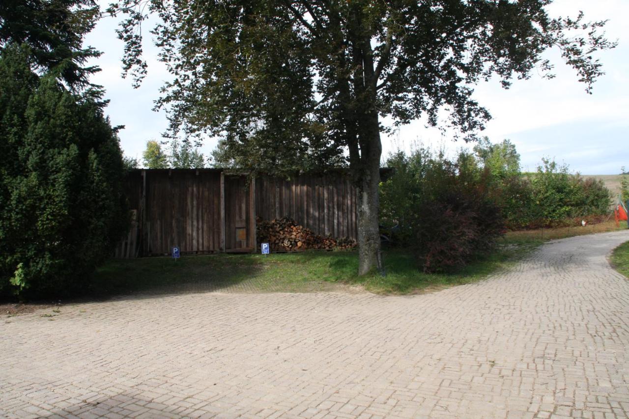 Zimmervermietung Am Habsberg フェルブルク エクステリア 写真